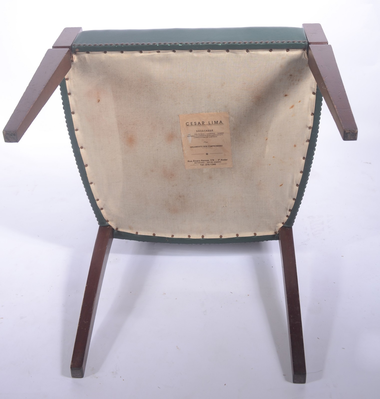 Mesa de escritório de madeira nobre, tampo em curvim verde com 3... - foto 4 de 7
