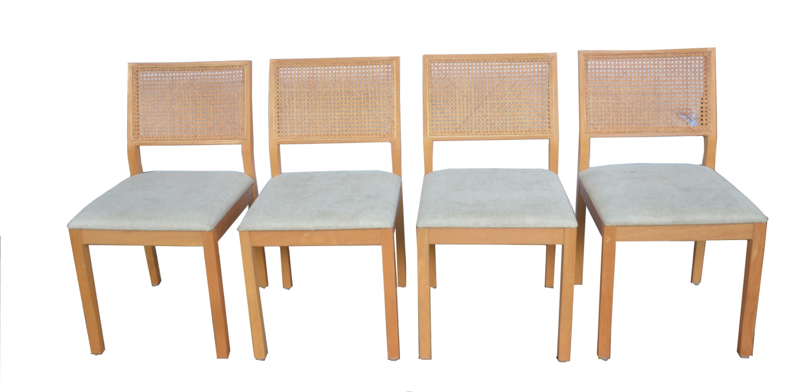 Mesa de jantar de madeira clara, design moderno. Acompanham 4... - foto 4 de 6