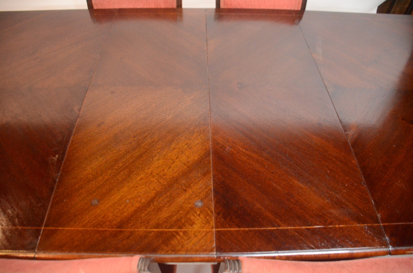 Mesa de jantar de madeira nobre, 2 tábuas extensoras (100 x 35 cm... - foto 4 de 7