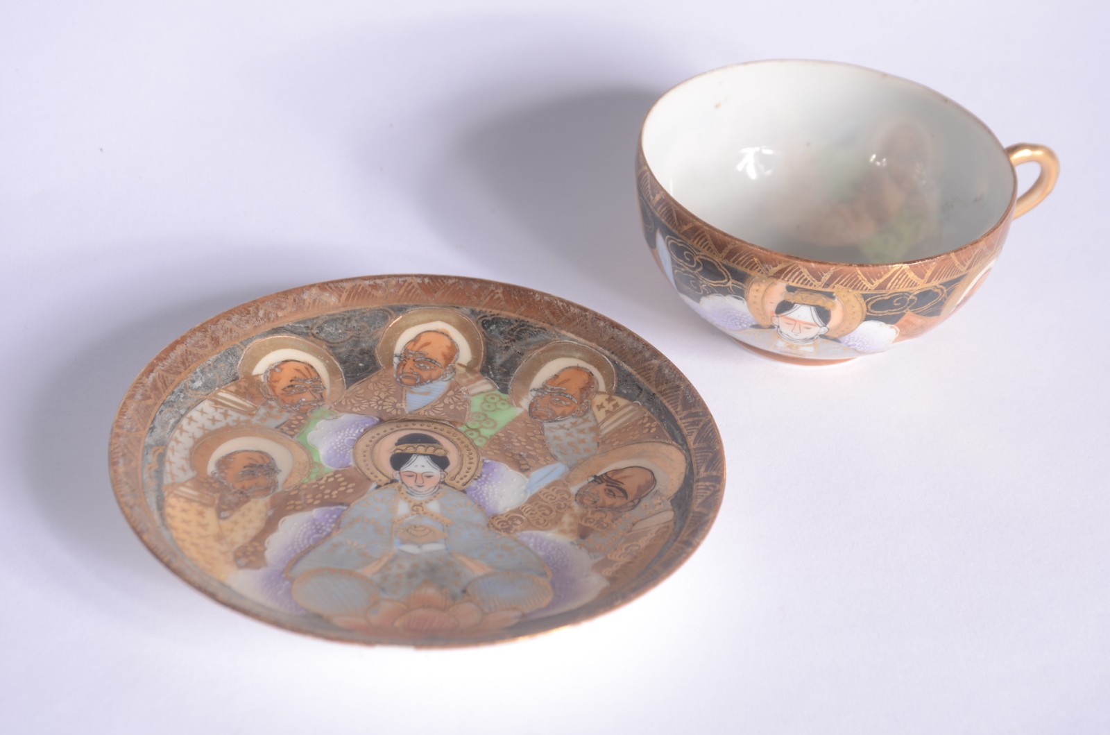 Serviço de chá de porcelana japonesa com figuras em policromia e... - foto 4 de 7