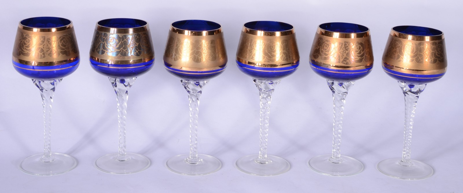 Conjunto com 6 taças para vinho de cristal azul com detalhes... - foto 1 de 5