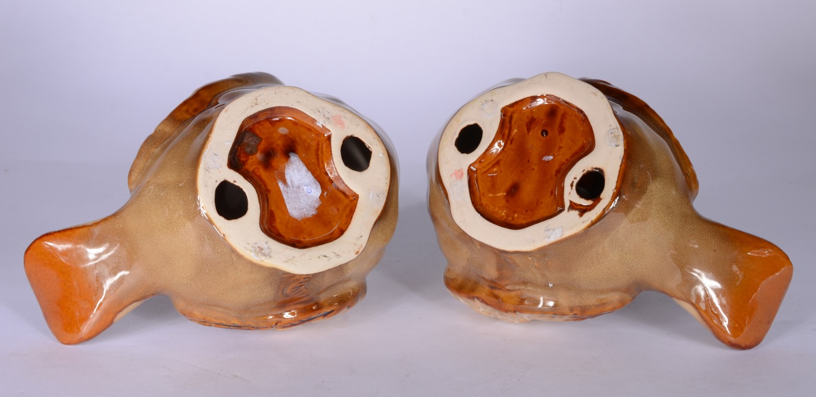 Duas estatuetas de cerâmica representando pombas. - foto 5 de 5