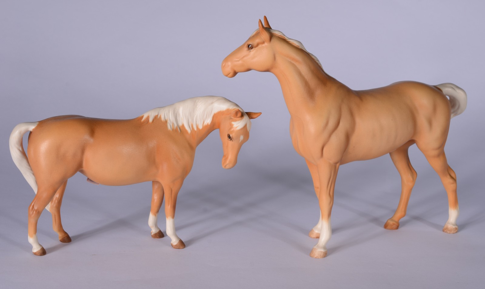 Duas esculturas de porcelana policromada inglesa Beswick... - foto 2 de 8
