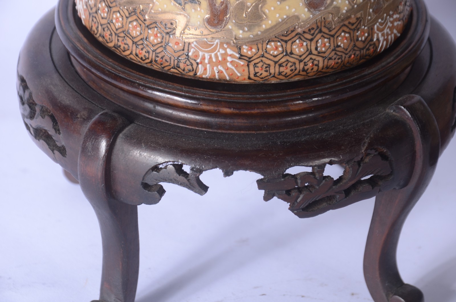 Vaso e potiche de porcelana oriental decorados com figuras em... - foto 11 de 11