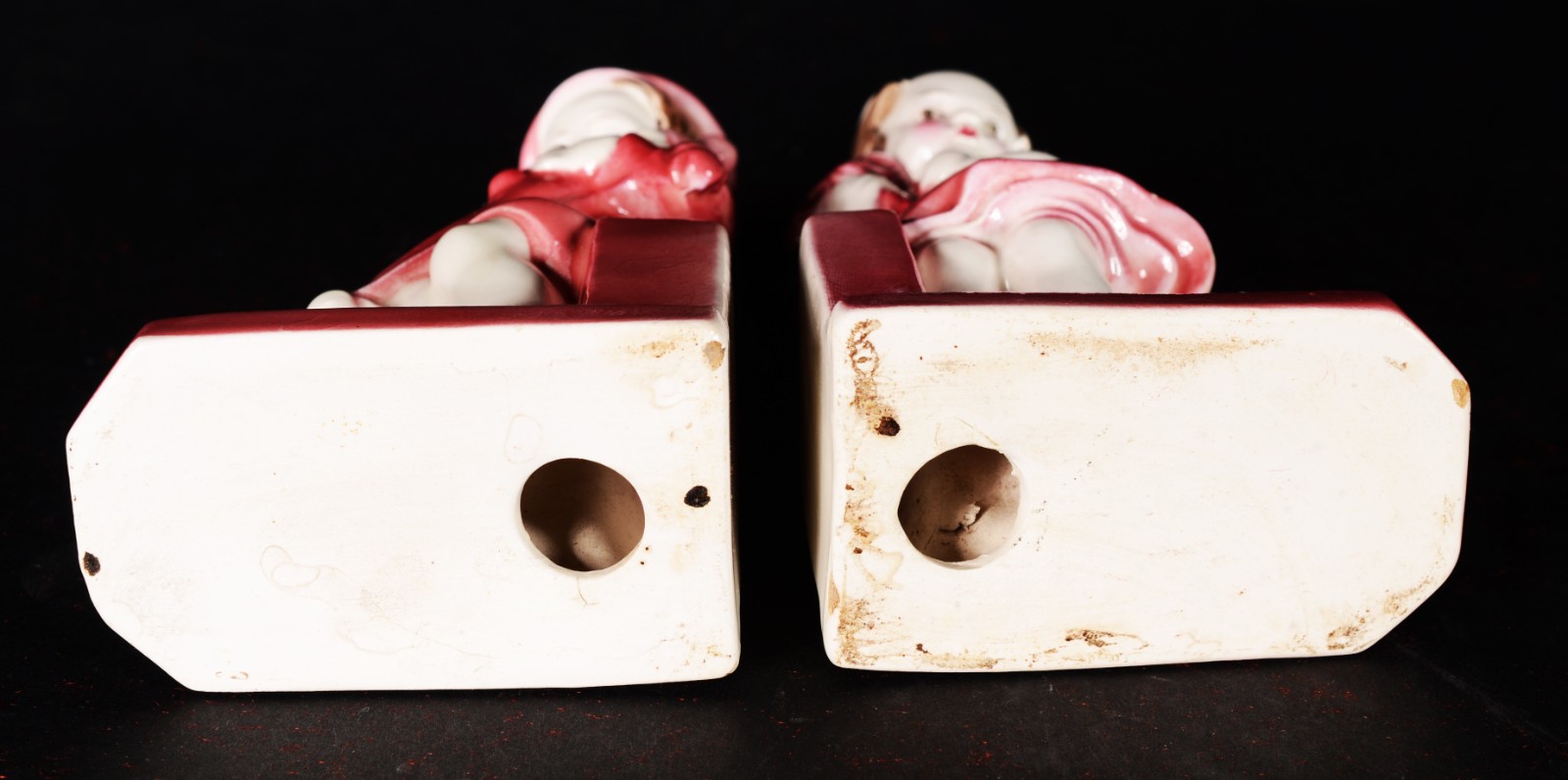 Sete esculturas de porcelana representando "crianças" e par de... - foto 5 de 8