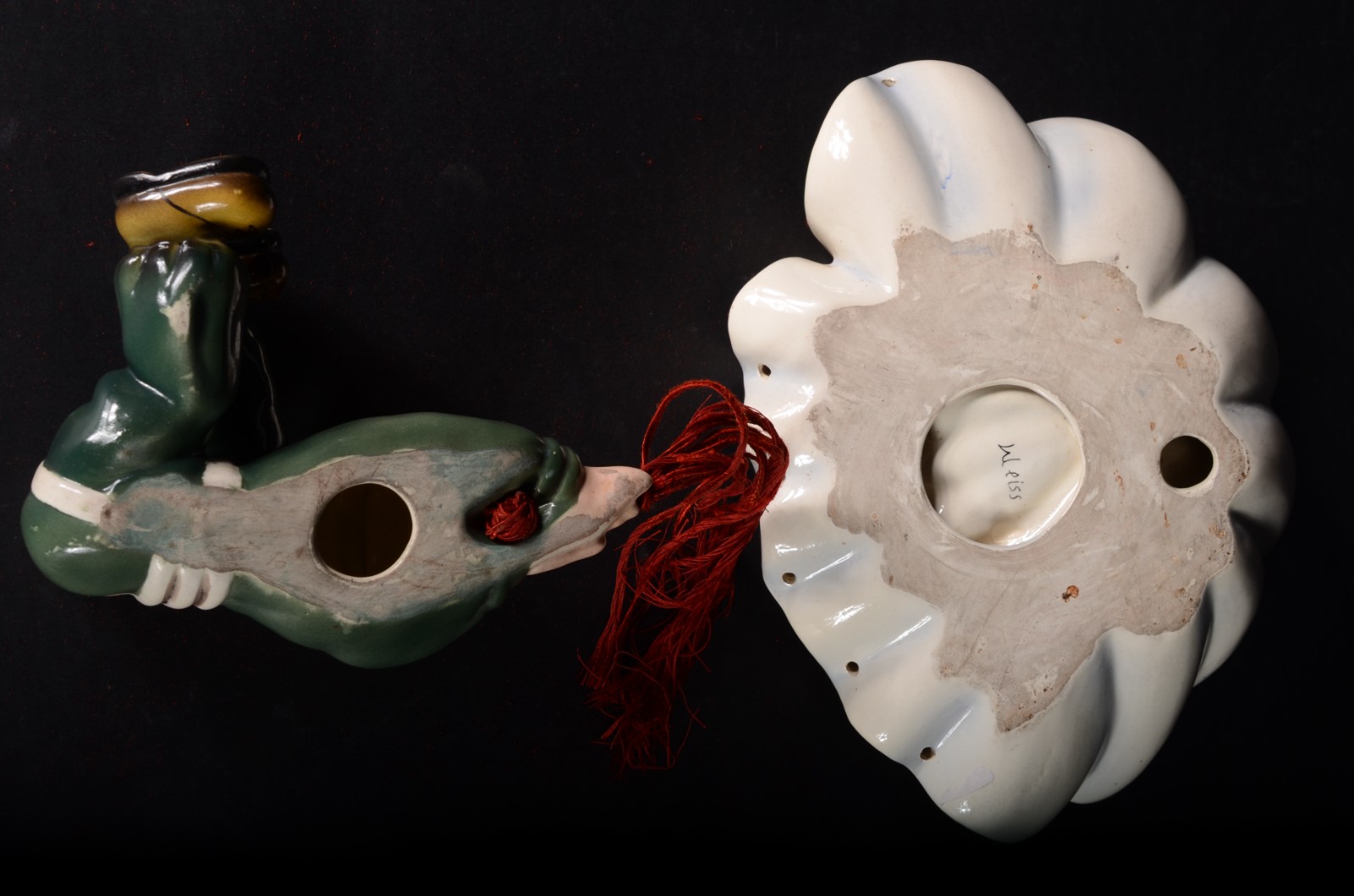 Sete esculturas de porcelana representando "crianças" e par de... - foto 8 de 8