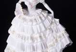 Royal Doulton (1815),  - Estatueta de porcelana inglesa Royal Doulton representando "Belle of the Ball" - numerada 2208 - Royal Worcester.