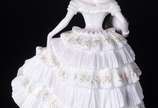 Royal Doulton (1815),  - Estatueta de porcelana inglesa Royal Doulton representando "Belle of the Ball" - numerada 2208 - Royal Worcester.