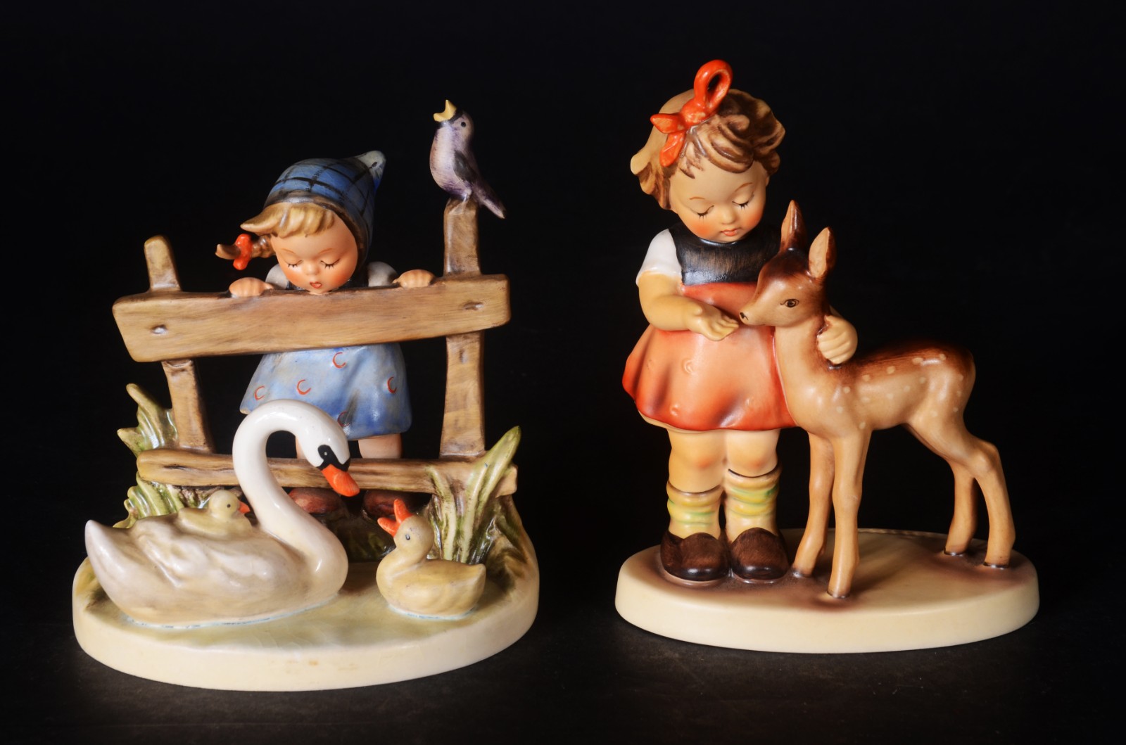 Par de estatuetas de porcelana alemã Goebel. - foto 1 de 11