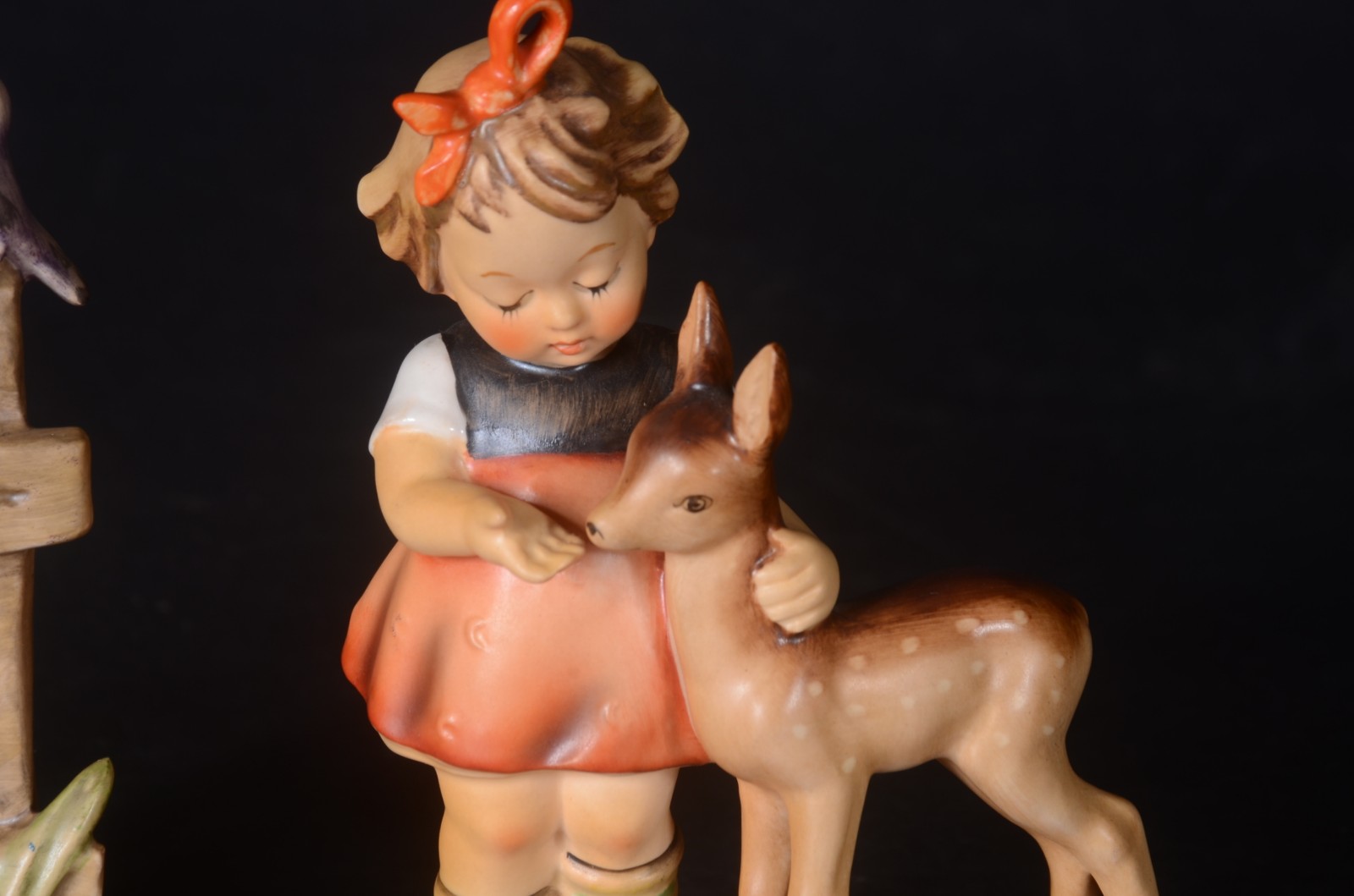 Par de estatuetas de porcelana alemã Goebel. - foto 2 de 11