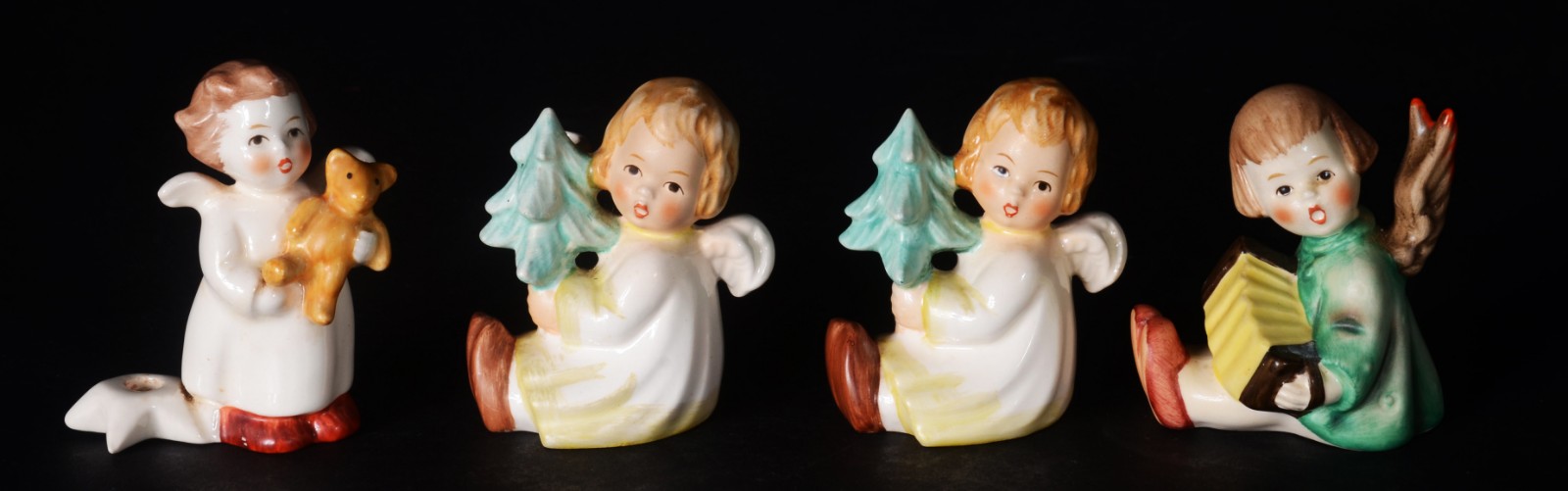 Quatro estatuetas de porcelana alemã Goebel. - foto 1 de 8