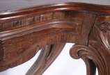 Console em madeira nobre estilo Beranger, Perna... - Console em madeira nobre estilo Beranger, Pernambuco - séc. XIX. Corpo bombeado. Barra do tampo emoldurada, tendo ao centro pequeno medalhão ova...