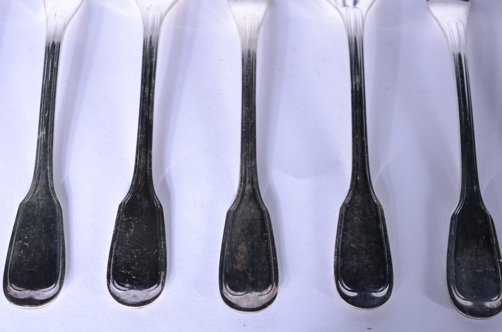 Conjunto de talheres para peixe de metal prateado composto de 10... - foto 5 de 6