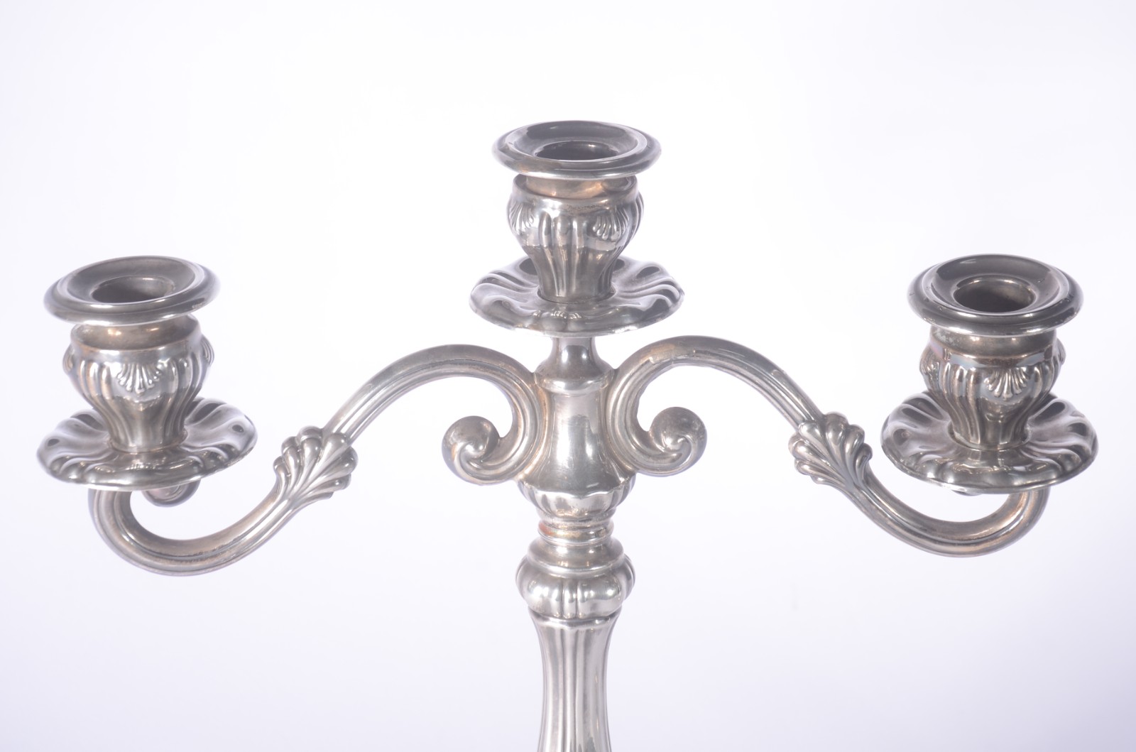 Par de candelabros de prata peruana contraste 925 mls., para 3 velas... - foto 2 de 9