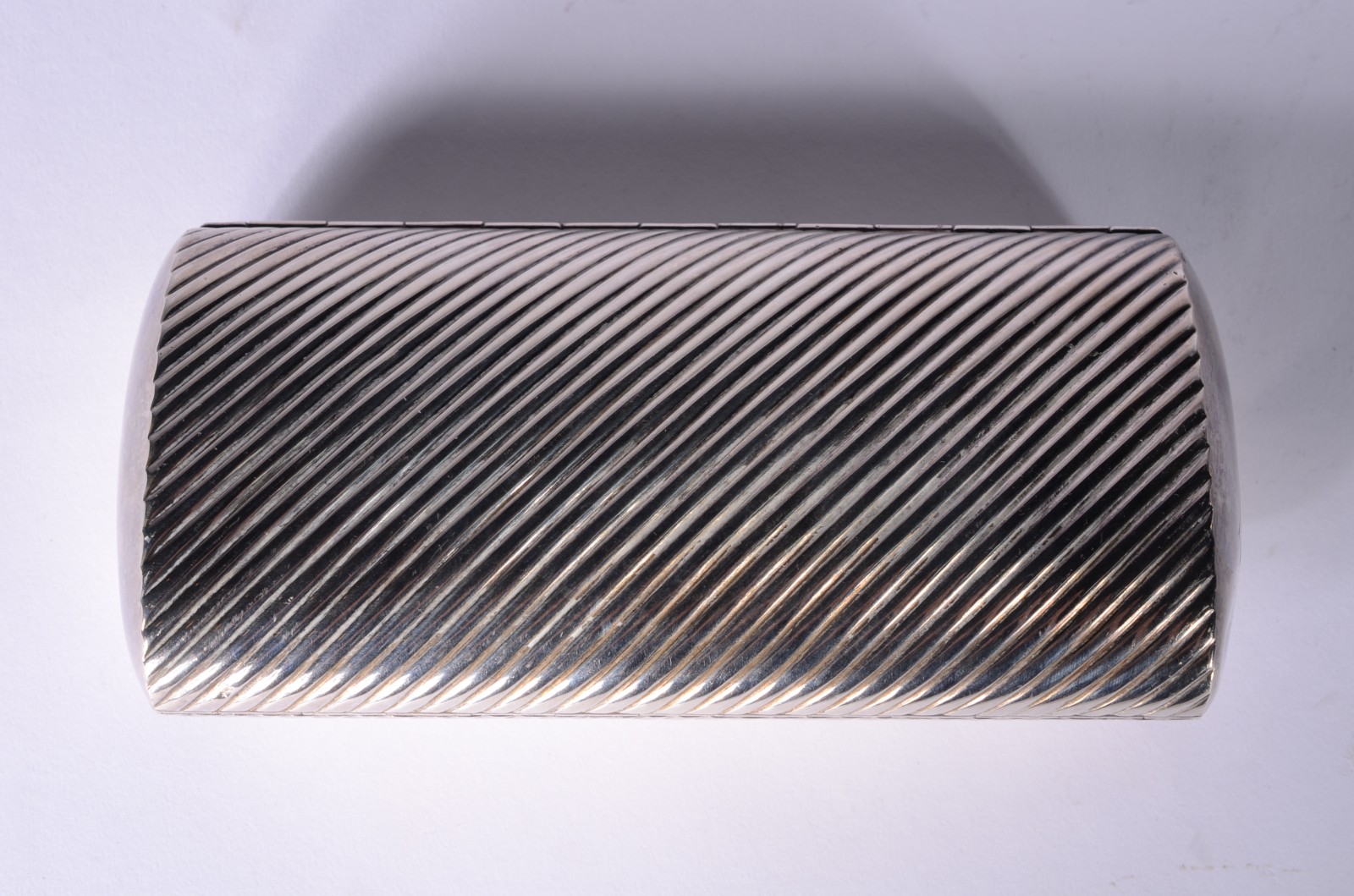 Elegante "Clutch" (bolsa de mão) de prata contraste 833 mls. Peso da... - foto 5 de 8