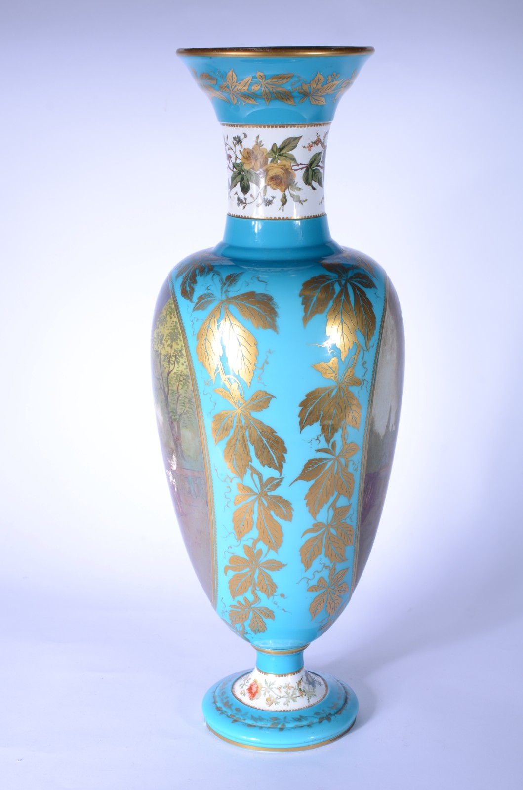 Belíssimo vaso de porcelana francesa Velho Paris, decorado com... - foto 5 de 10