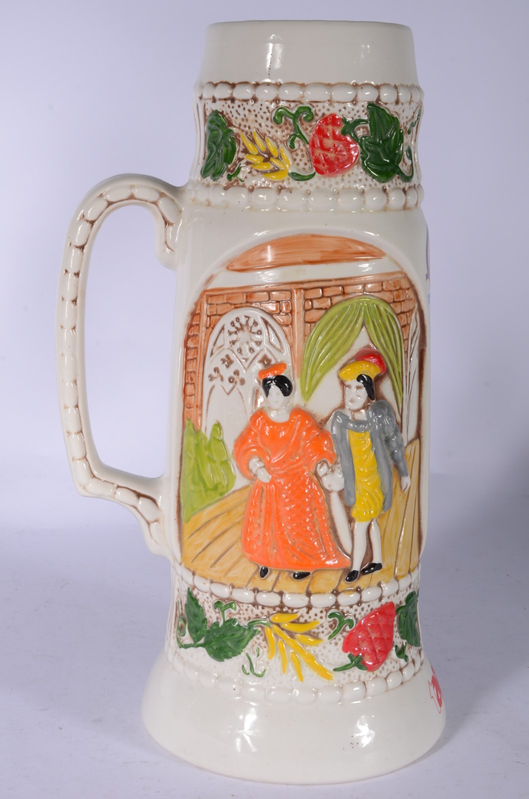 Tres peças diversas de porcelana, sendo: Par de pássaros orientais em... - foto 6 de 11