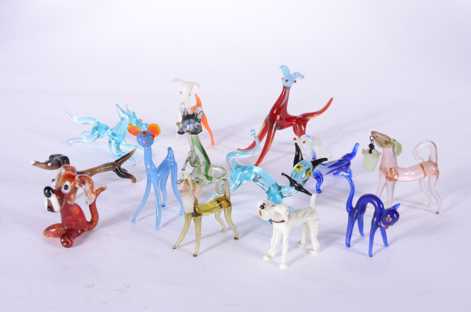 Lote com 13 miniaturas de murano. - foto 1 de 3