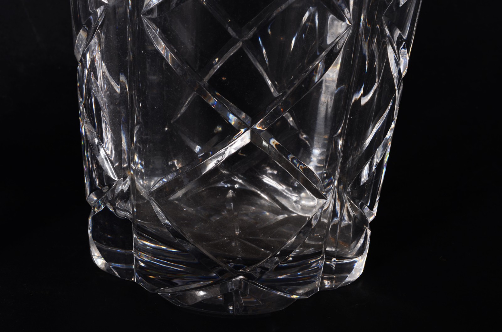 Dois vasos diversos de cristal lapidado. - foto 5 de 6