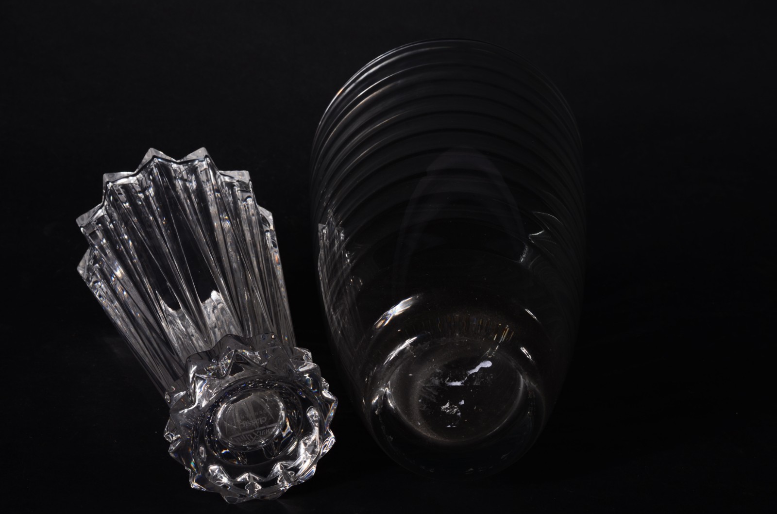 Dois vasos diversos de cristal lapidado. - foto 6 de 7