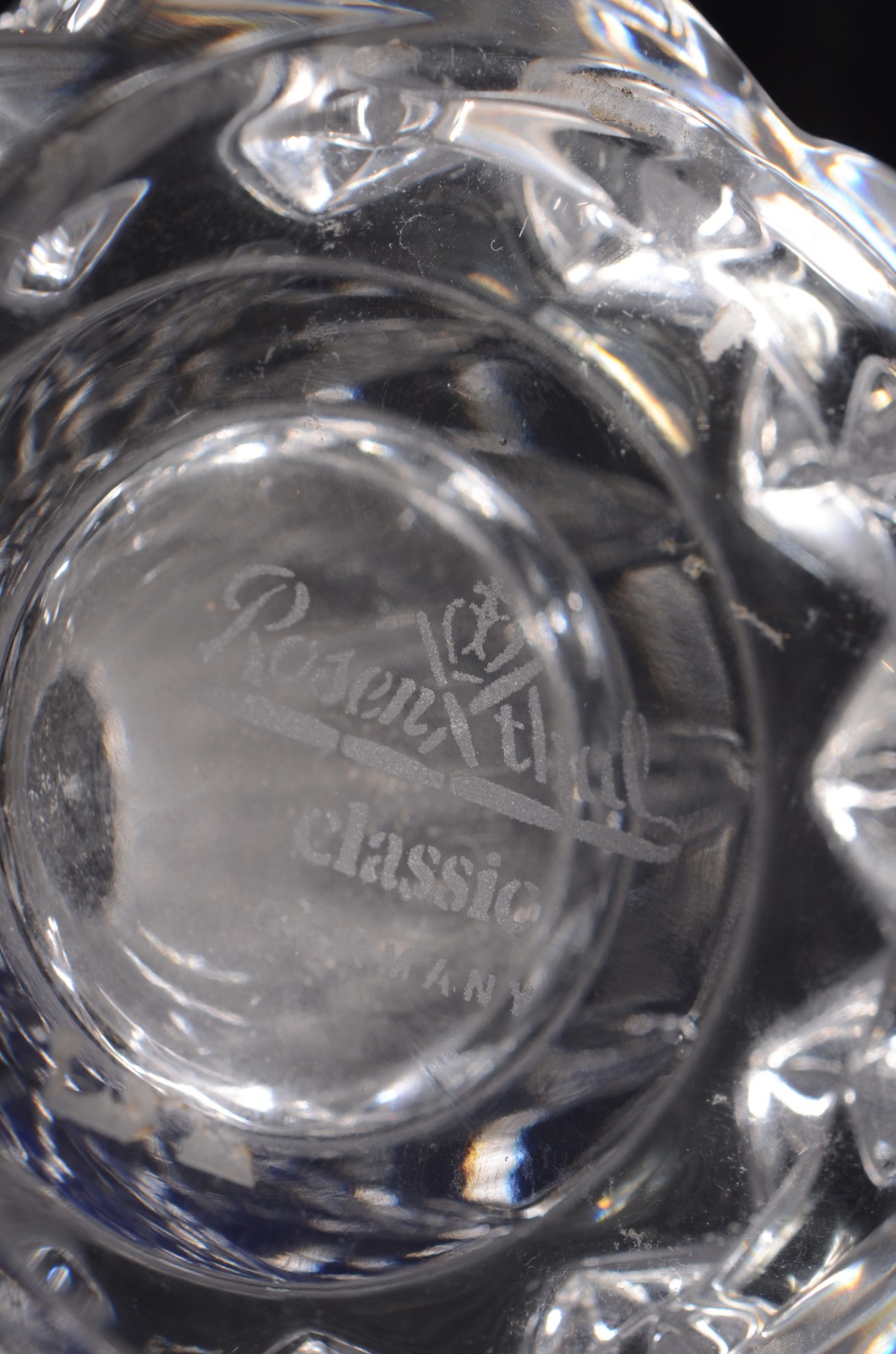 Dois vasos diversos de cristal lapidado. - foto 7 de 7