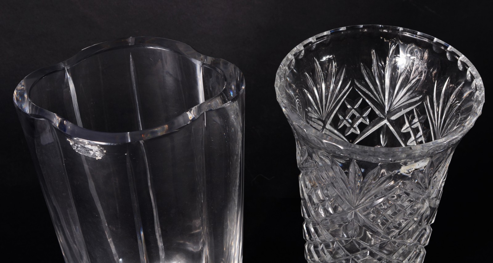 Dois vasos de cristal europeu, modelos diversos. - foto 6 de 7