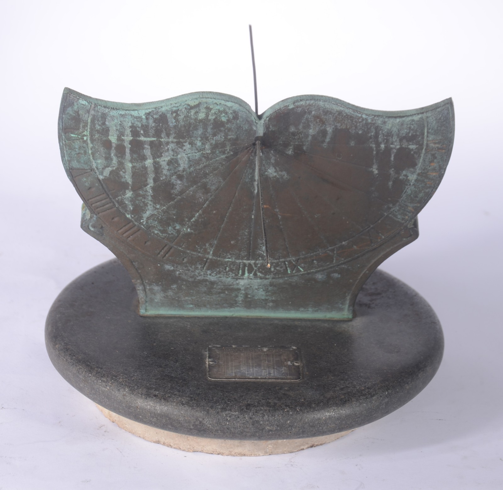"Relógio de sol" de bronze com base de mármore. - foto 6 de 7