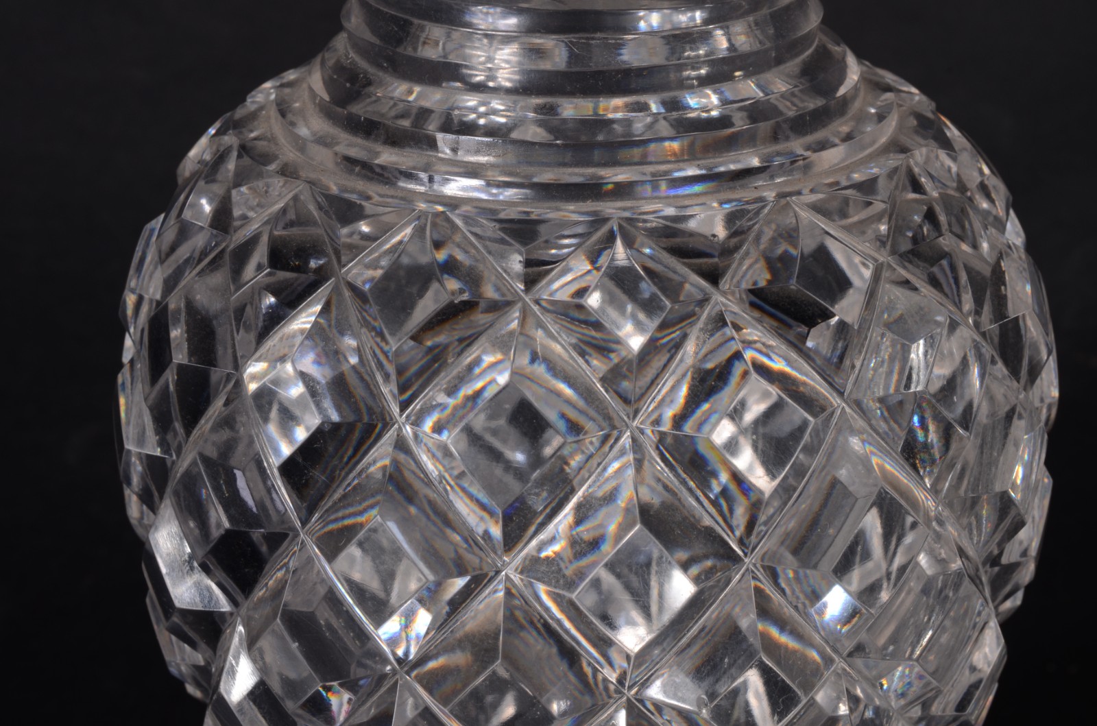 Duas peças de cristal europeu lapidado, sendo: jarra para água e vaso... - foto 6 de 8
