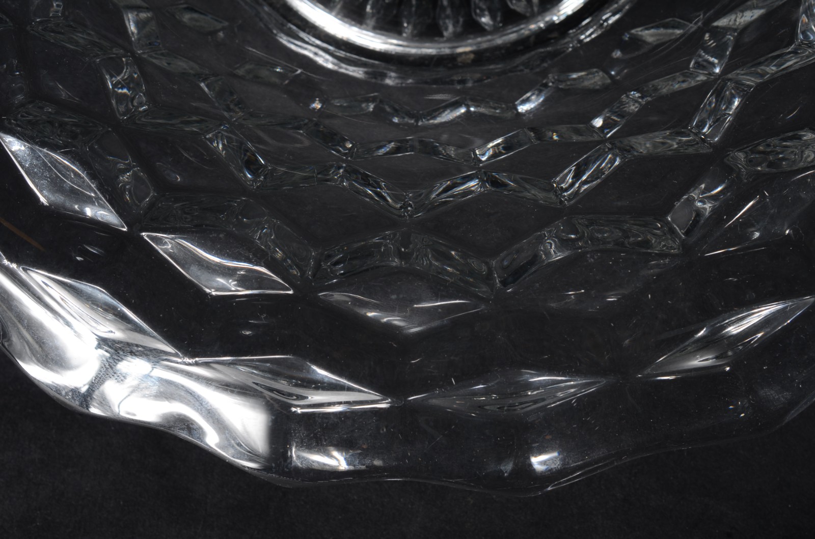 Duas fruteiras de cristal europeu lapidado. - foto 3 de 9