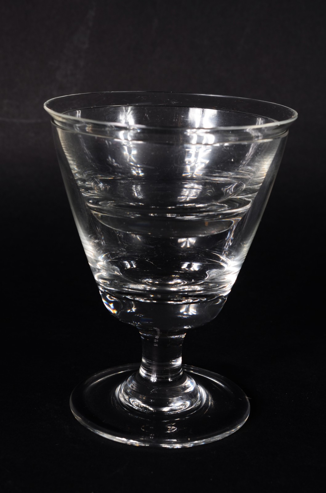 Conjunto com 8 taças de cristal para coquetel de camarão. - foto 3 de 5