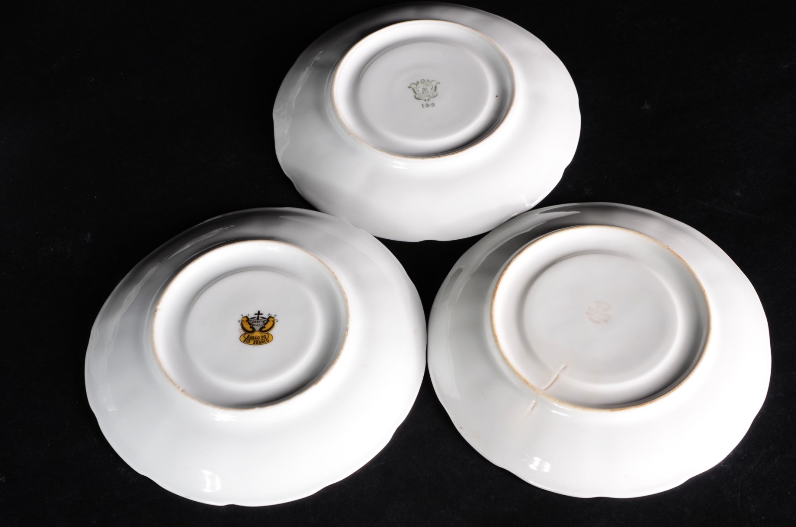Conjunto de porcelana Rio Branco, composto de 32 taças para consome... - foto 5 de 9