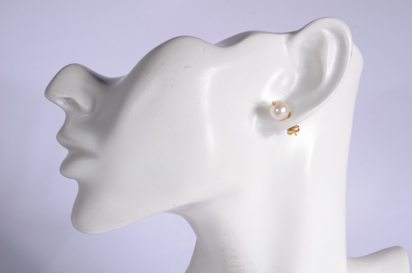 Conjunto de ouro 18 k., com perolas composto de: par de brincos e... - foto 7 de 8