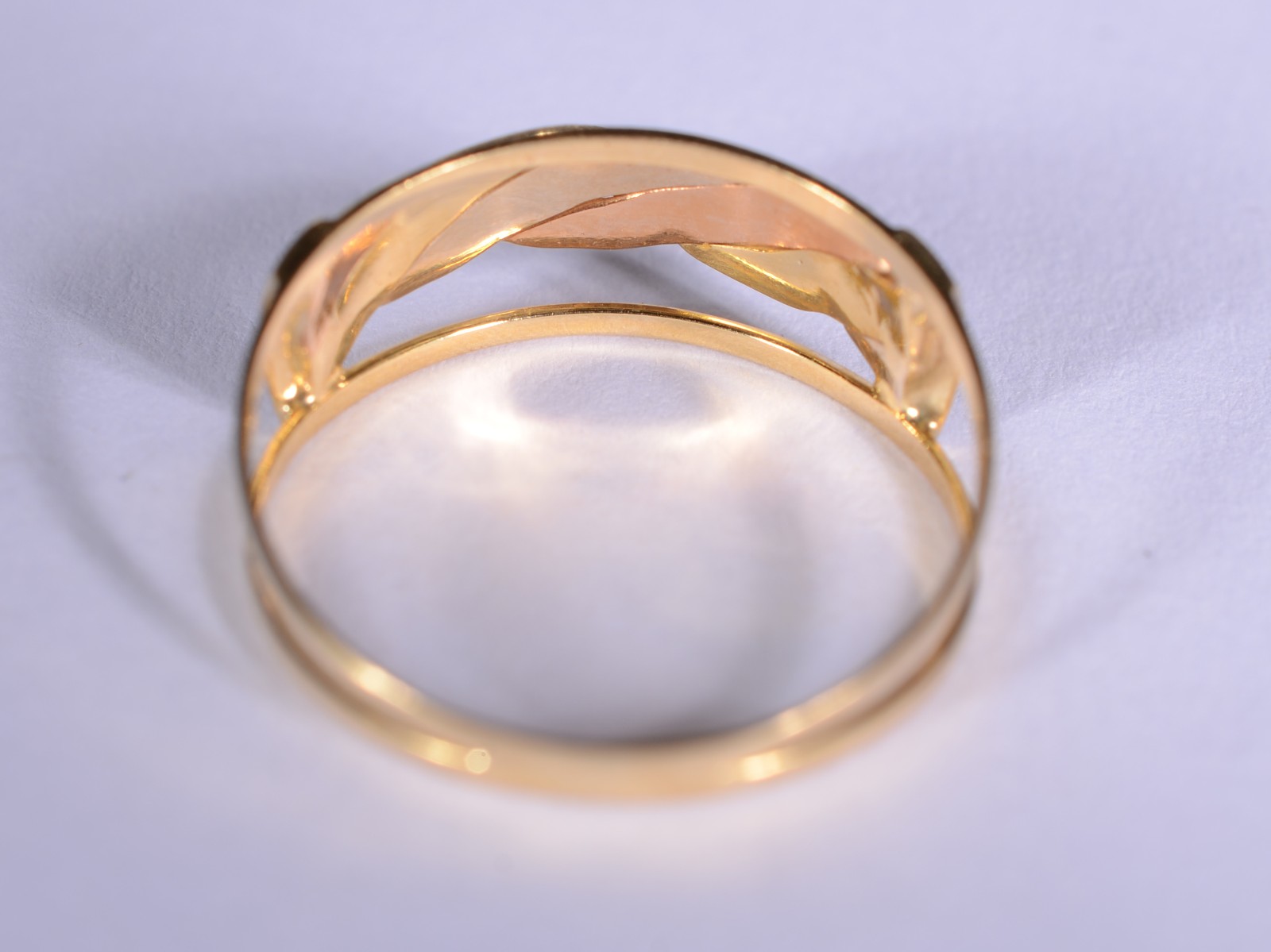 Anel de ouro 18 k., contraste 750 mls, aro 19. (Por motivos de... - foto 5 de 7