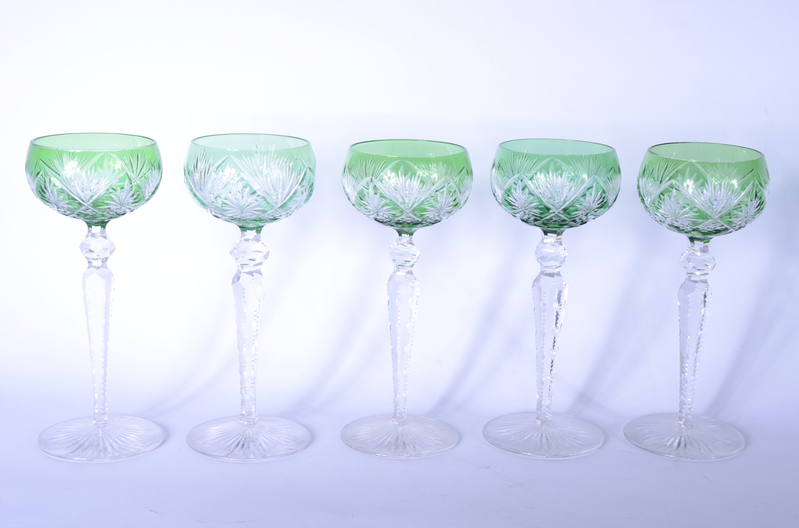 Cinco taças para vinho de cristal europeu double verde lapidado, pés... - foto 1 de 6