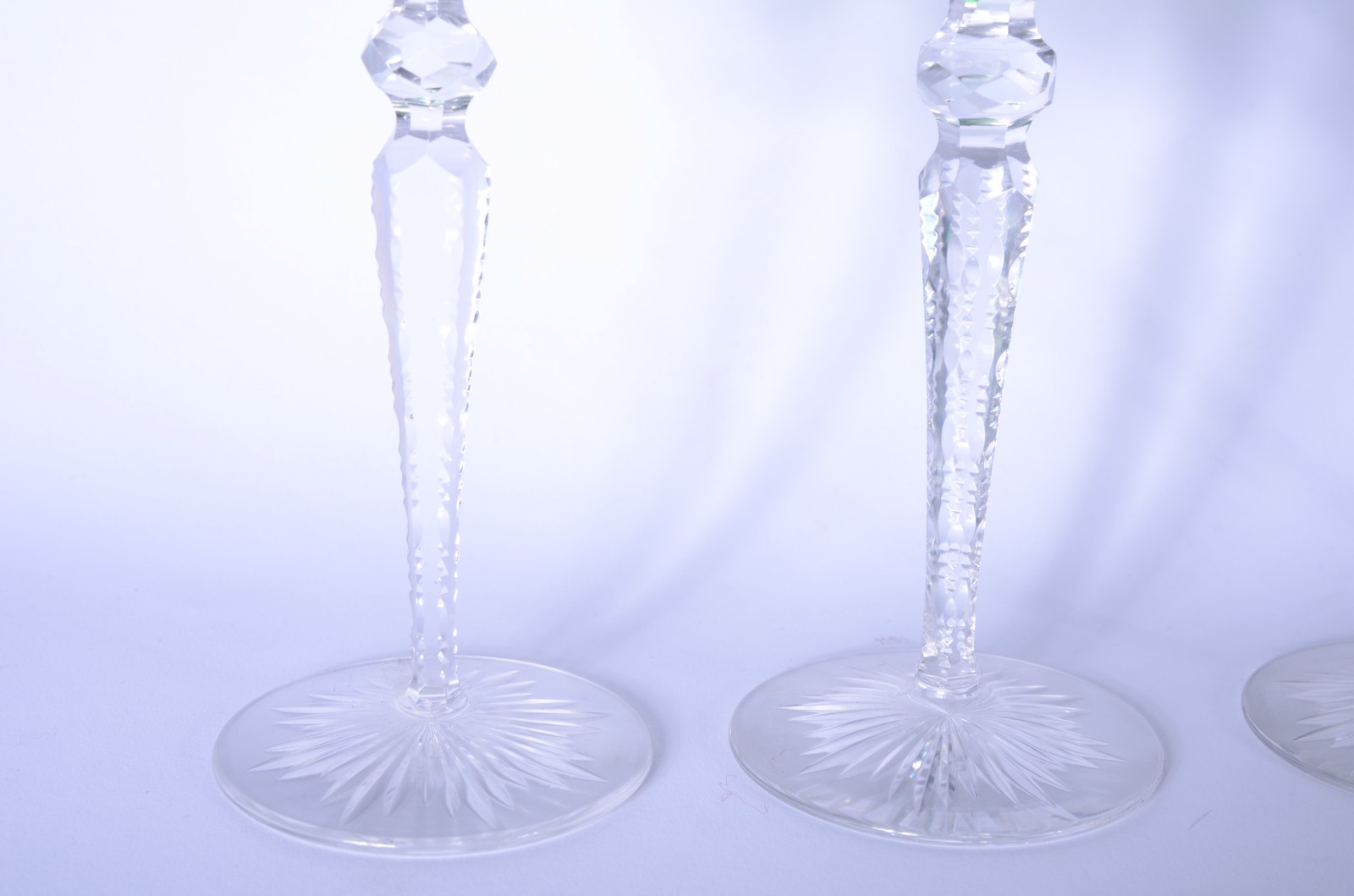Cinco taças para vinho de cristal europeu double verde lapidado, pés... - foto 3 de 6