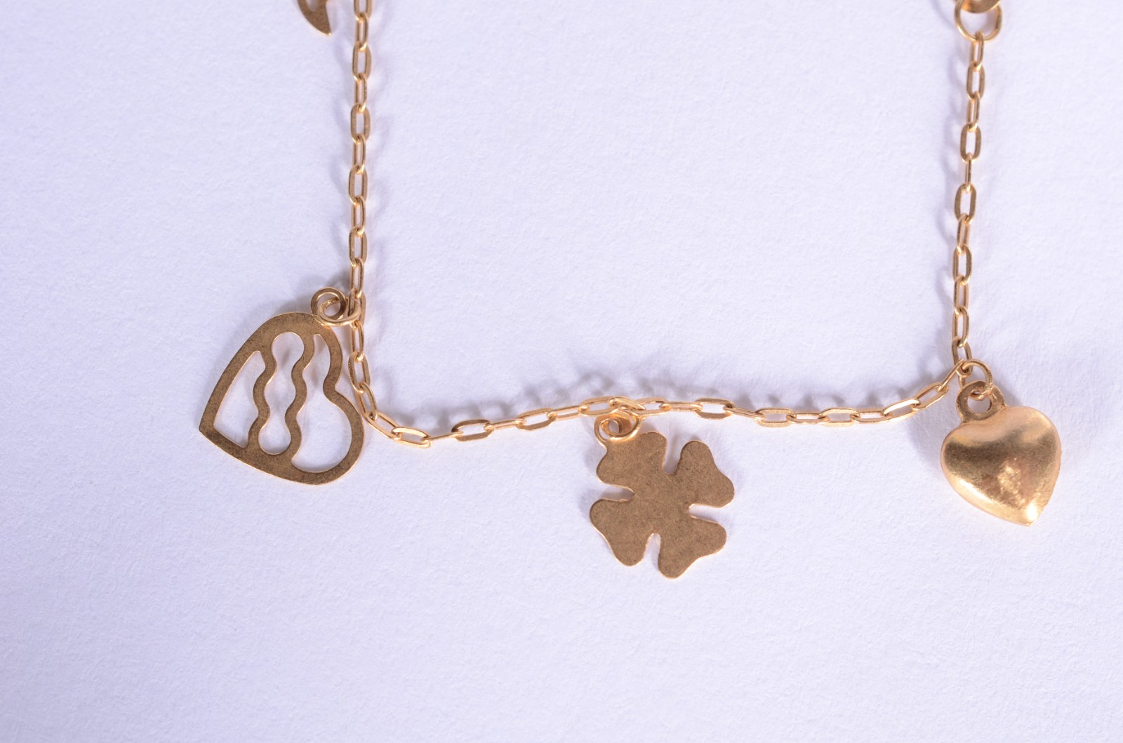 Pulseira de criança de ouro 18 k. (Por motivos de segurança a peça... - foto 1 de 6