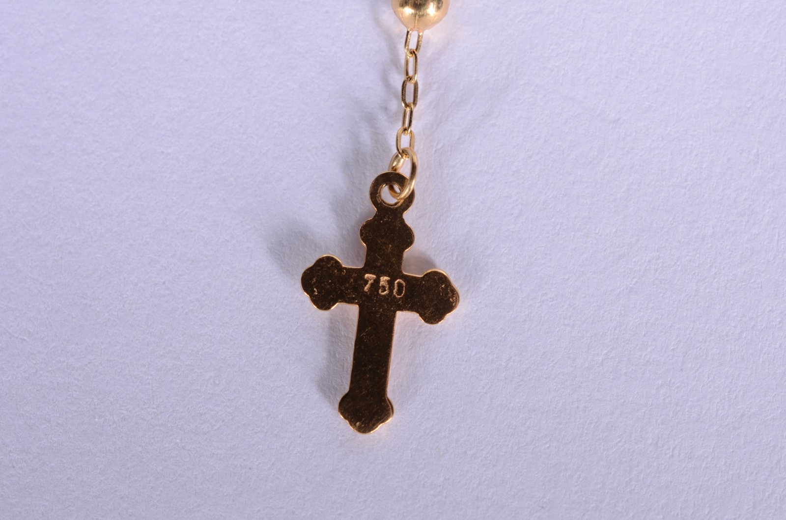 Colar na forma de terço com bolinhas de ouro 18 k., contraste 750... - foto 7 de 8