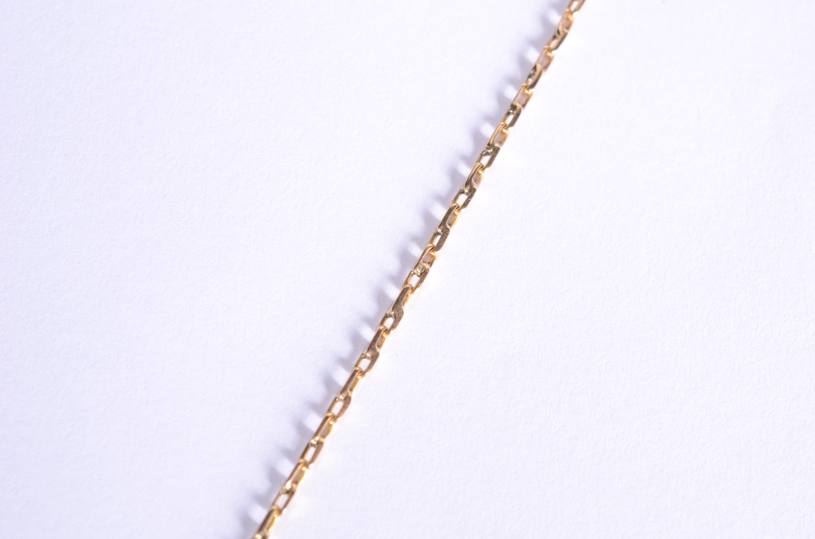 Colar de ouro 18 k., contraste 750 mls com pendente de acrílico com... - foto 3 de 6
