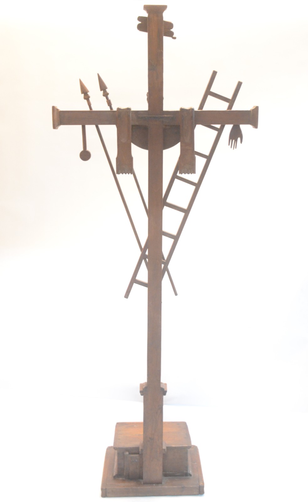 Esmoleira de madeira nobre em formato de grande crucifixo com ex... - foto 4 de 7