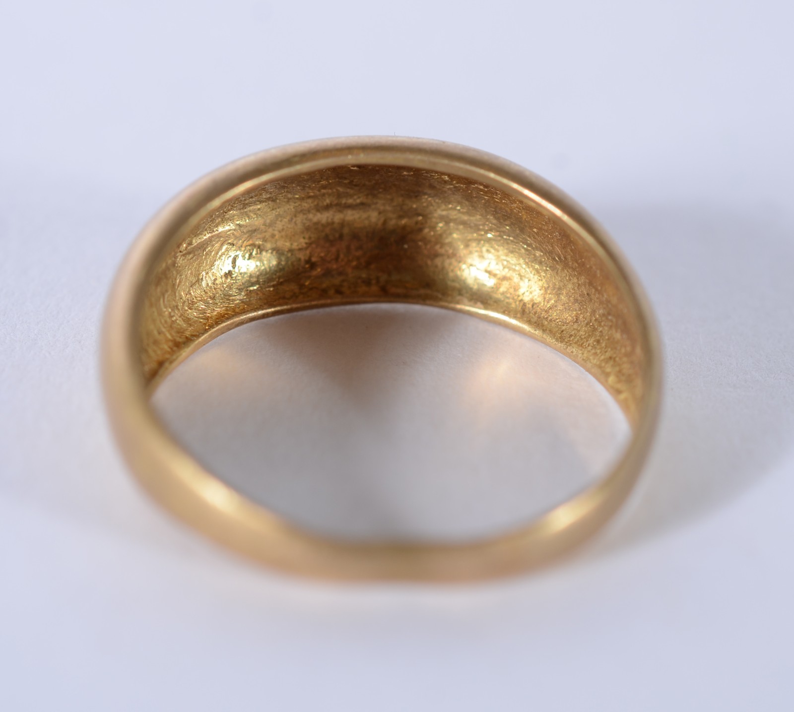 Anel de ouro 18 k., aro 23. (Por motivos de segurança a peça não se... - foto 3 de 5