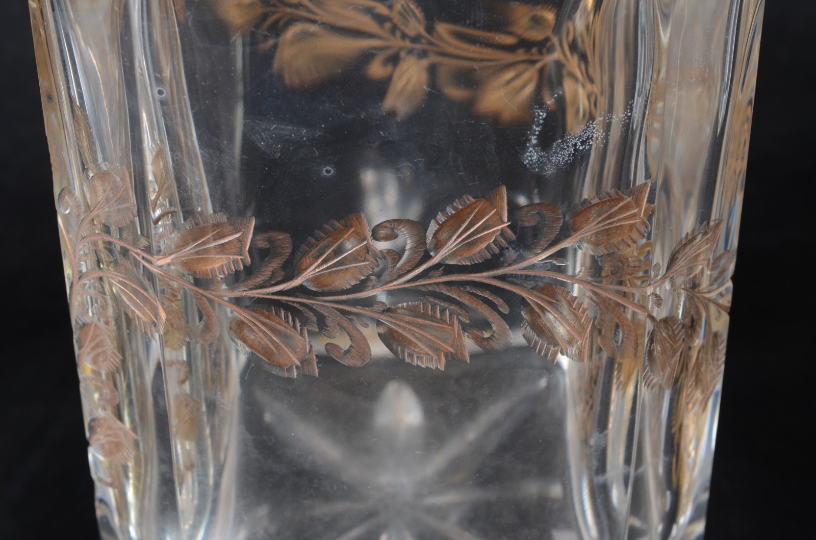 Quatro garrafas diversas de cristal. - foto 3 de 10