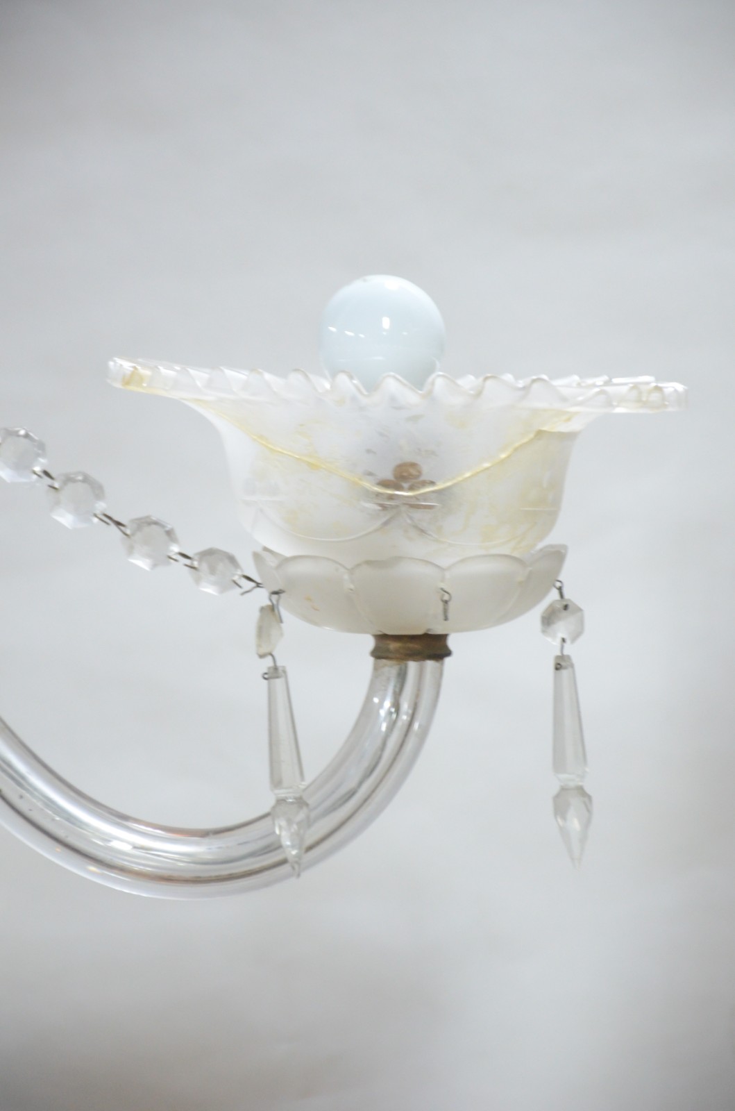 Lustre de cristal para 3 luzes com mangas foscas e bordas feitio... - foto 3 de 6