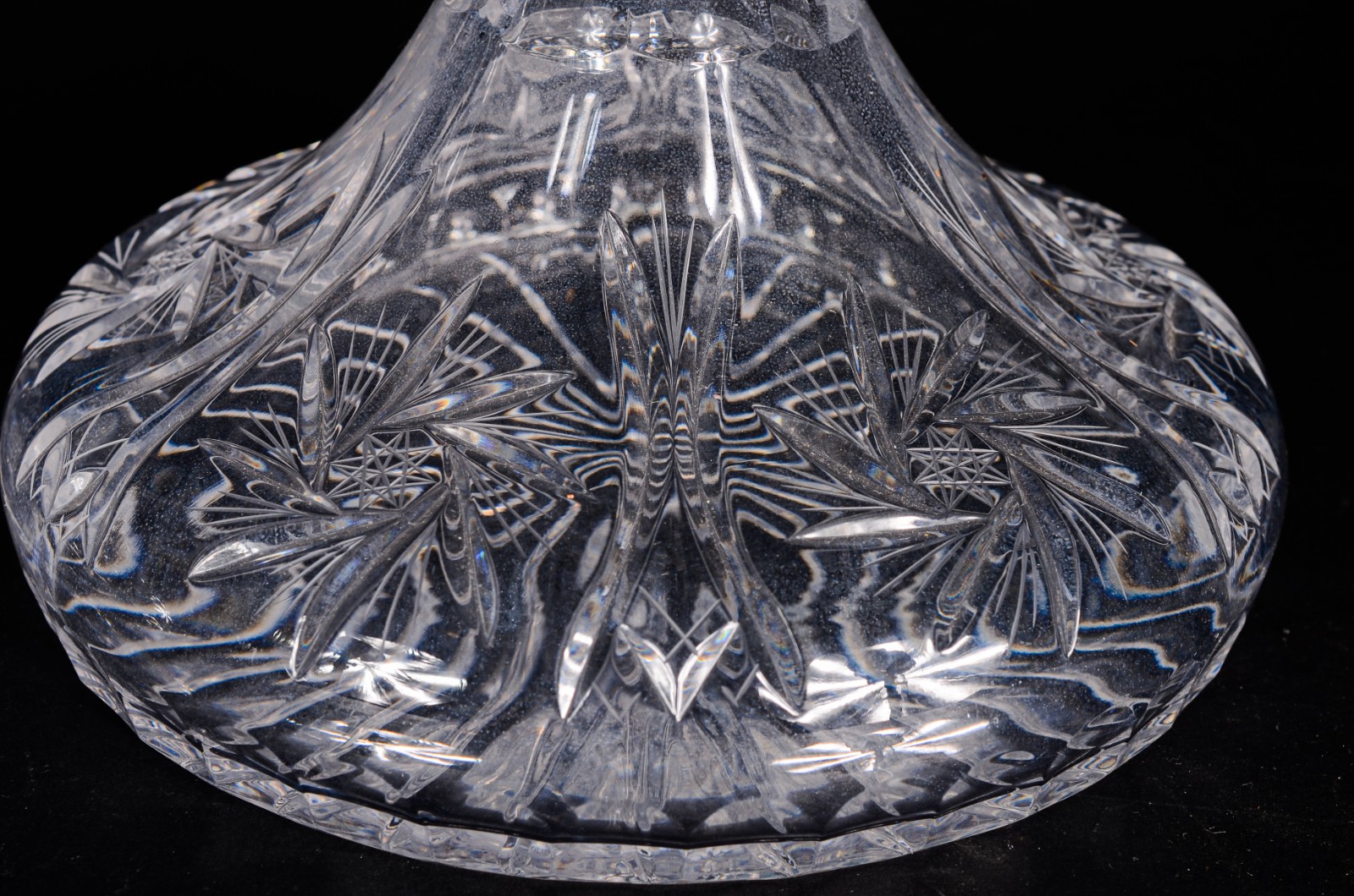 Par de garrafas "Captain Decanteur" de cristal tcheco lapidado. - foto 4 de 10