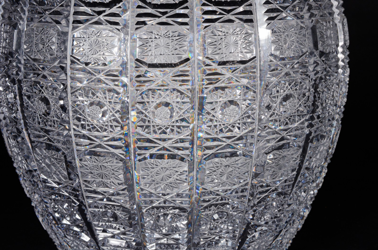 Conjunto de poncheira de cristal tcheco ricamente lapidado a mão, com... - foto 9 de 11