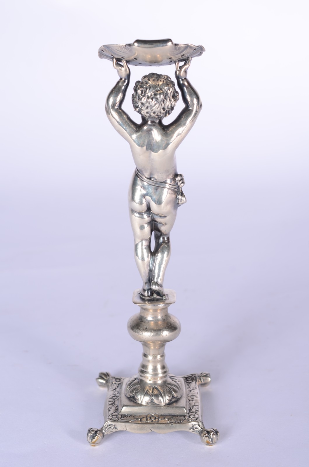 Paliteiro de prata de lei na forma de figura de "pucci" sobre... - foto 5 de 7