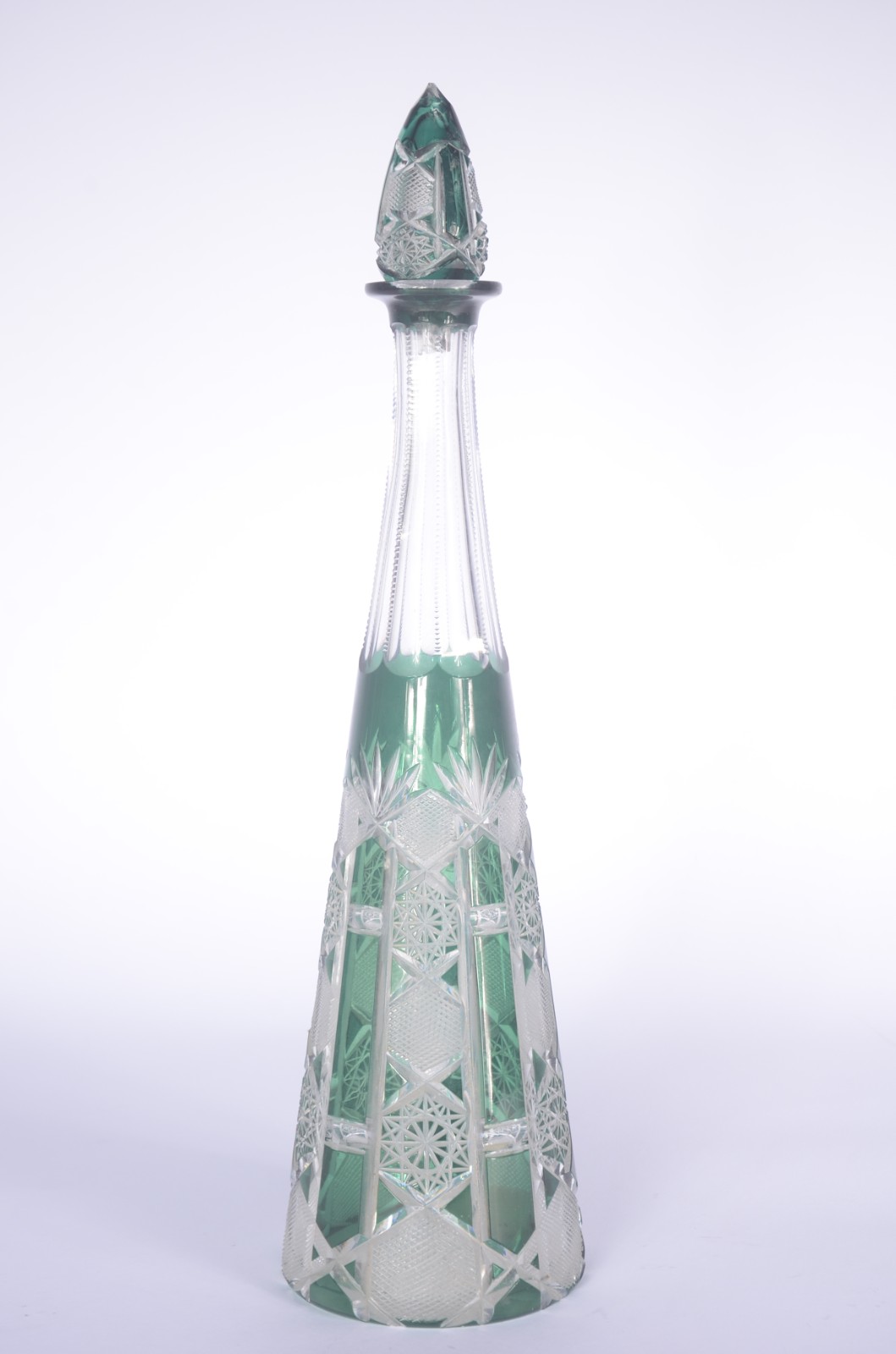 Garrafa de cristal frances doublé verde lapidado, bocal serrilhado... - foto 2 de 8