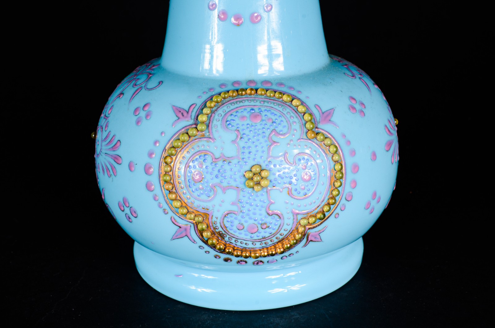 Vaso de opalina europeia na cor azul, decorada com guirlandas... - foto 4 de 6