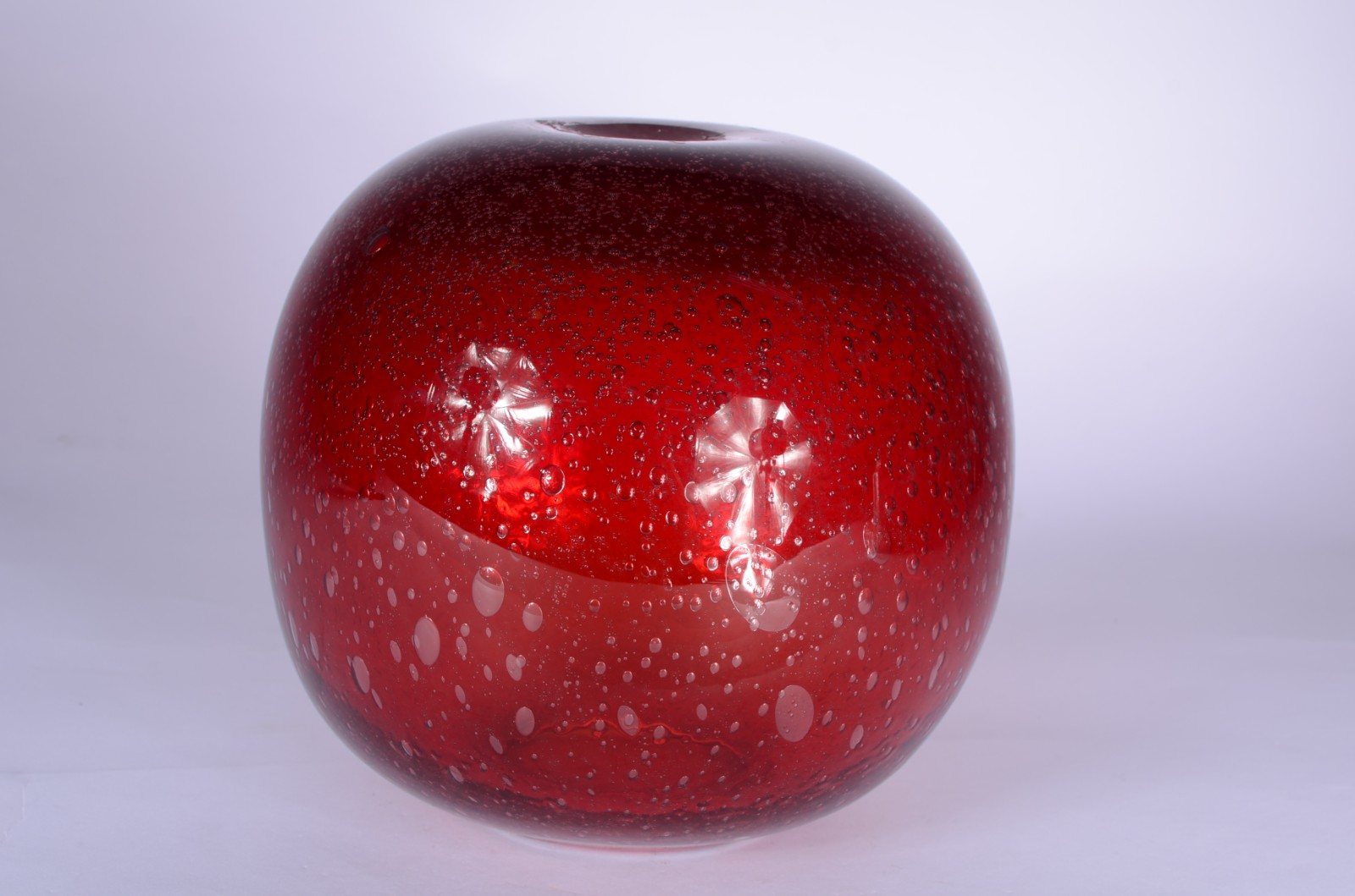 Centro de mesa de vidro decorativo vermelho. - foto 4 de 5