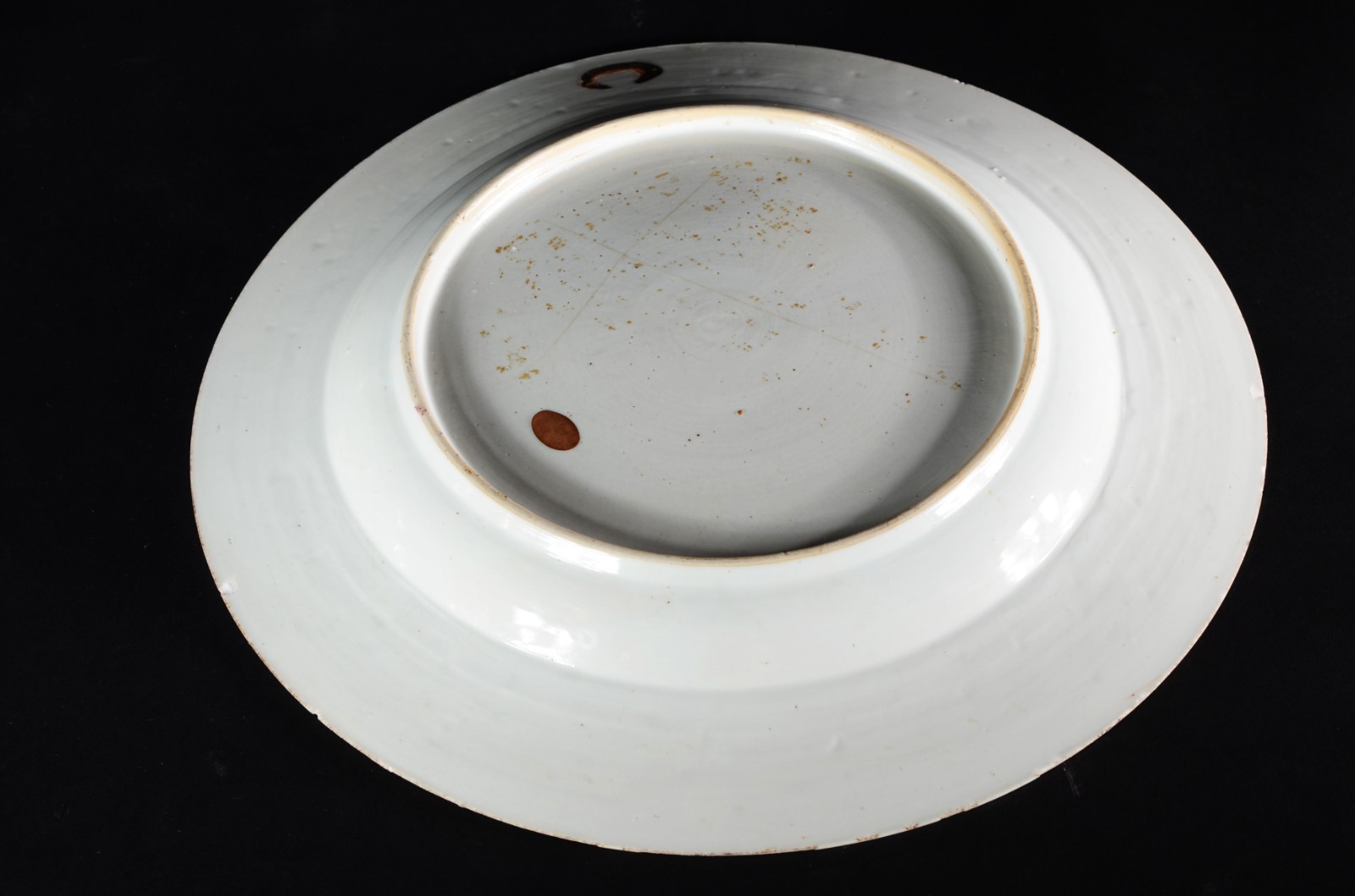 Medalhão em porcelana chinesa da Companhia da Índias, ornamentado em... - foto 5 de 6