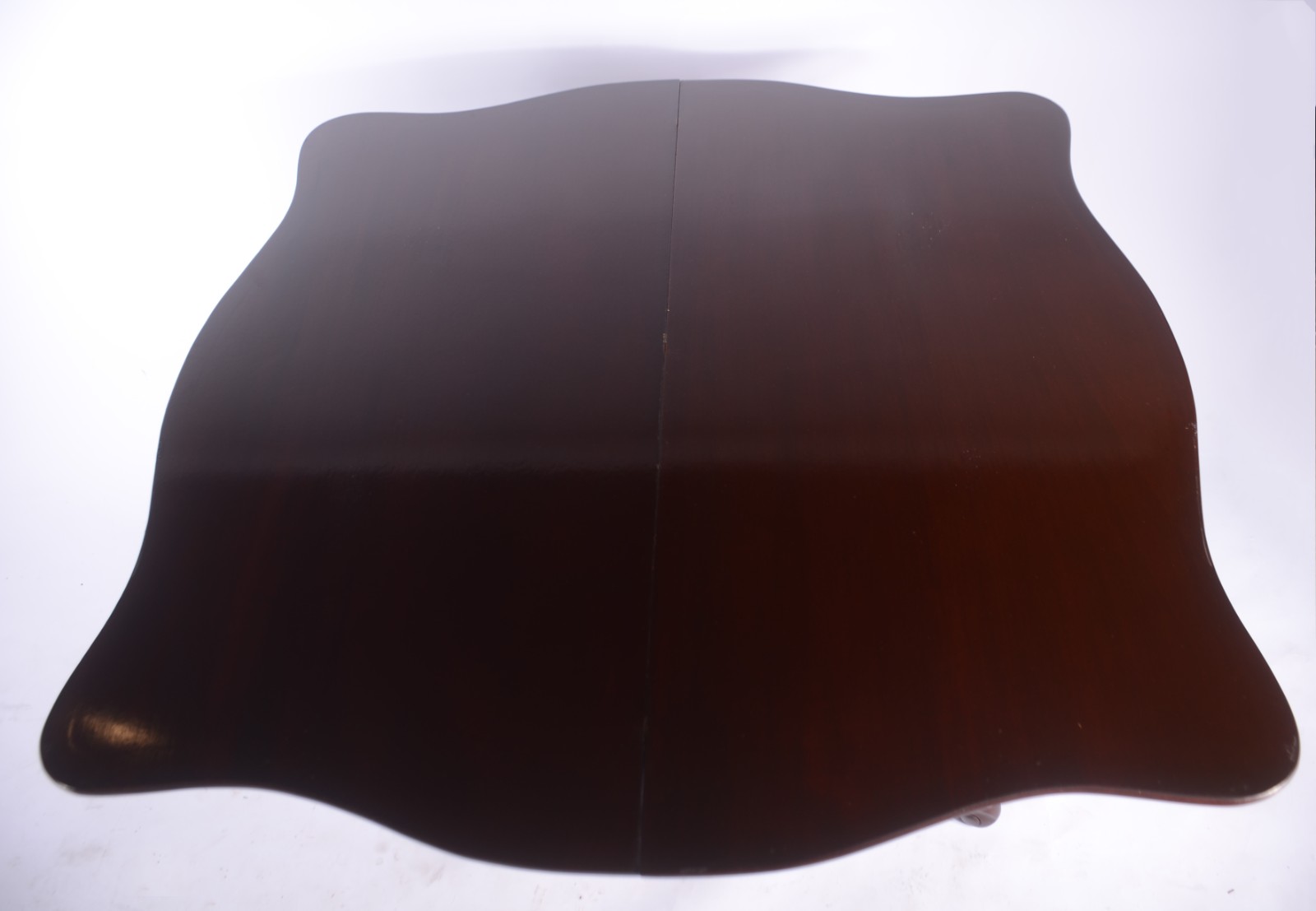 Elegante aparador/mesa de jogo de madeira nobre, tampo dobrável... - foto 5 de 11